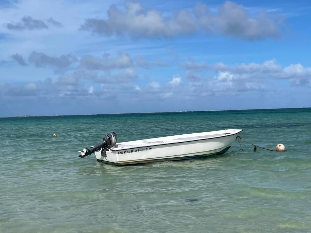 Chez Henri Hotel Pointe d'Esny Buitenkant foto